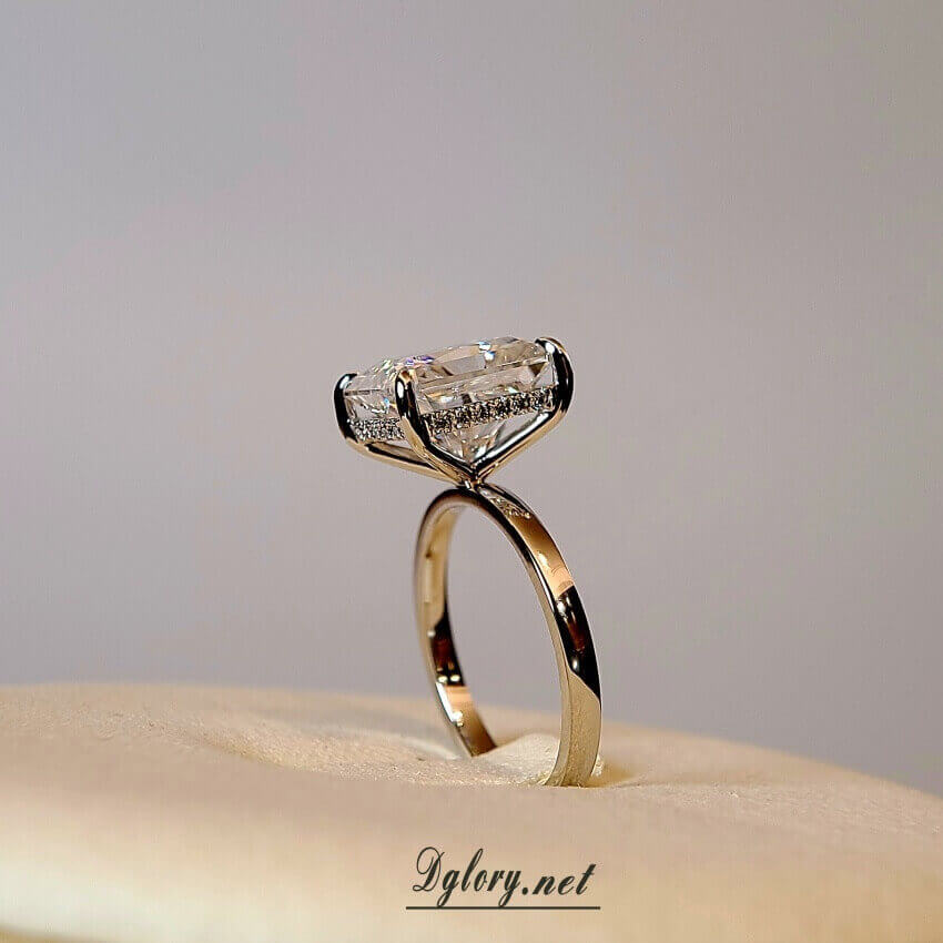 14K 4CT Radiant Moissanite Cut 8x10mm Hidden Halo 8x10mm , Moissanite Engagement Ring, GRA Certified, Plain Band, Gift for Her, Radiant Cut