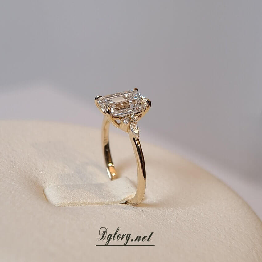 Lab Diamond Engagement Ring, 14K Gold, 2CT, F VS1, Emerald Cut,IGI Certified,Engagement Rings,Side Marquise Round Cluster,1 Marquise 2 Round (ST 0010)