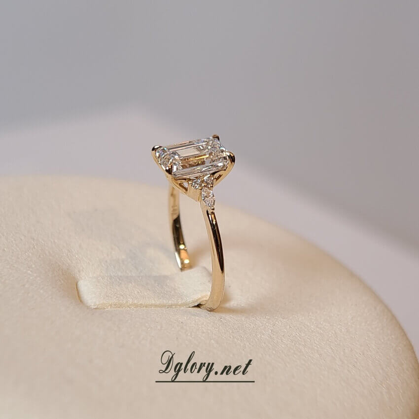 Lab Diamond Engagement Ring, 14K Gold, 2CT, F VS1, Emerald Cut,IGI Certified,Engagement Rings,Side Marquise Round Cluster,1 Marquise 2 Round (ST 0010)