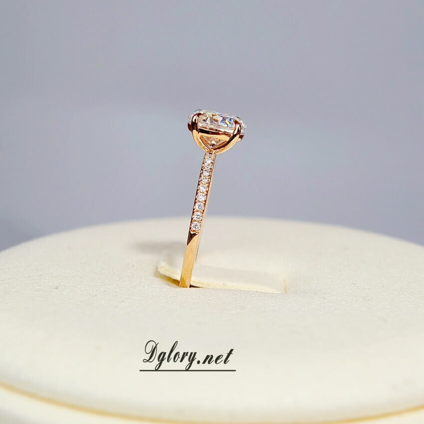 14k Rose Gold 1.5ct Oval Moissanite 6x8mm Side Moissanite Oval Cut Plain Setting Paved Band,Moissanite Engagement Ring,GRA Certified,4-Prong