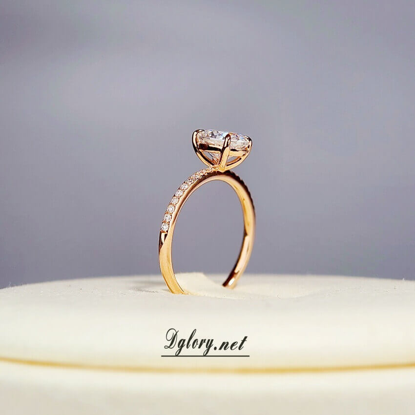 14k Rose Gold 1.5ct Oval Moissanite 6x8mm Side Moissanite Oval Cut Plain Setting Paved Band,Moissanite Engagement Ring,GRA Certified,4-Prong