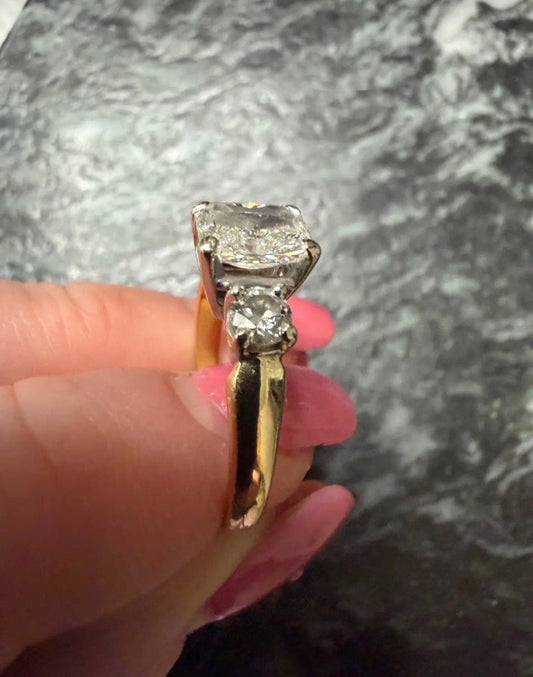 Chi 50% DEPOSIT LINK TIKTOK LIVESTREAM 18k 2-tone White top and yellow bottom 4ct Radiant cut D VS1 IGI certificate with side round each side as picture size us9