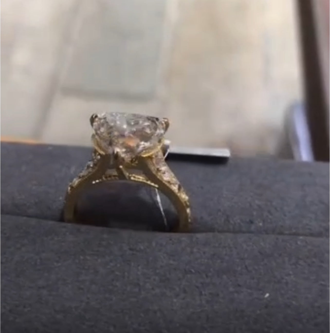 Pis 2-3 link TIKTOK LIVESTREAM Solid 14K Yellow Gold 5.ct Heart Shape cutting Lab Diamond Engagement Ring, F Color VVS2 Clarity Engraving band same as video size 5.5