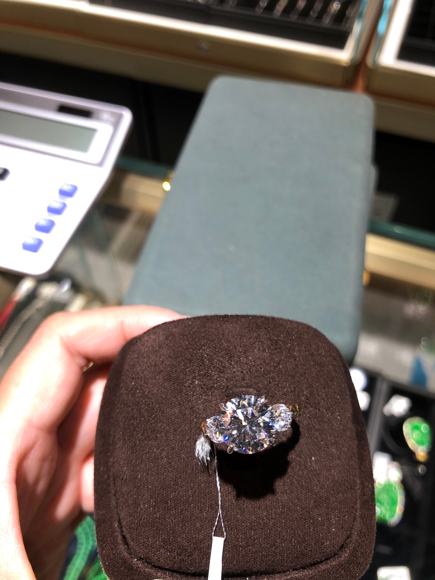 TIKTOK LIVESTREAM solid 18K GOLD 3CT round E VS1 3-stone side round 0.793ct Lab-Grown Diamond Ring total weight 5 grams