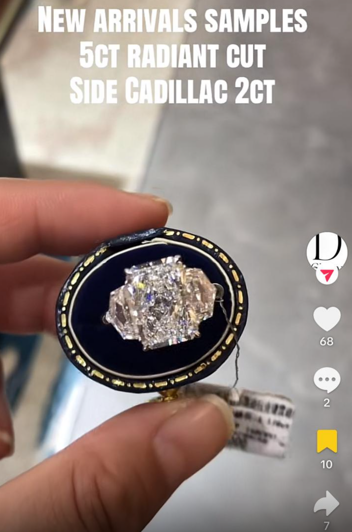 JOS 2-2 link TIKTOK LIVESTREAM Solid 14K Whie gold ,Center 5CT, E VS1, Lab Radiant Cut, 1 Lab Caddilac cut Either Side totally 7ctw size 5.25 (Copy)