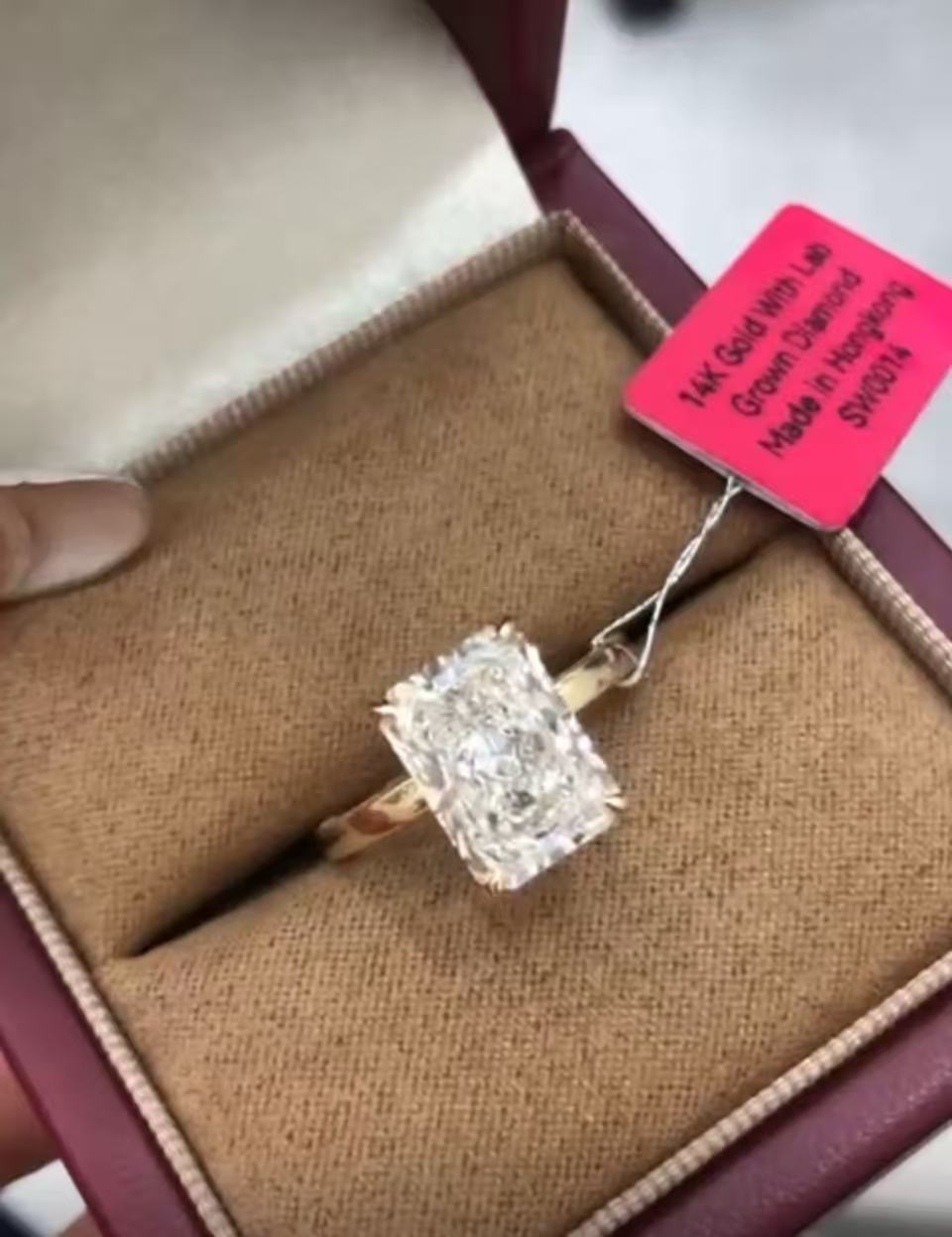 MIL TIKTOK LIVESTREAM 2-1 LINK 14K solid gold 4ct radiant E VS1 ring lab grown diamond with IGI Certificate size 8.5