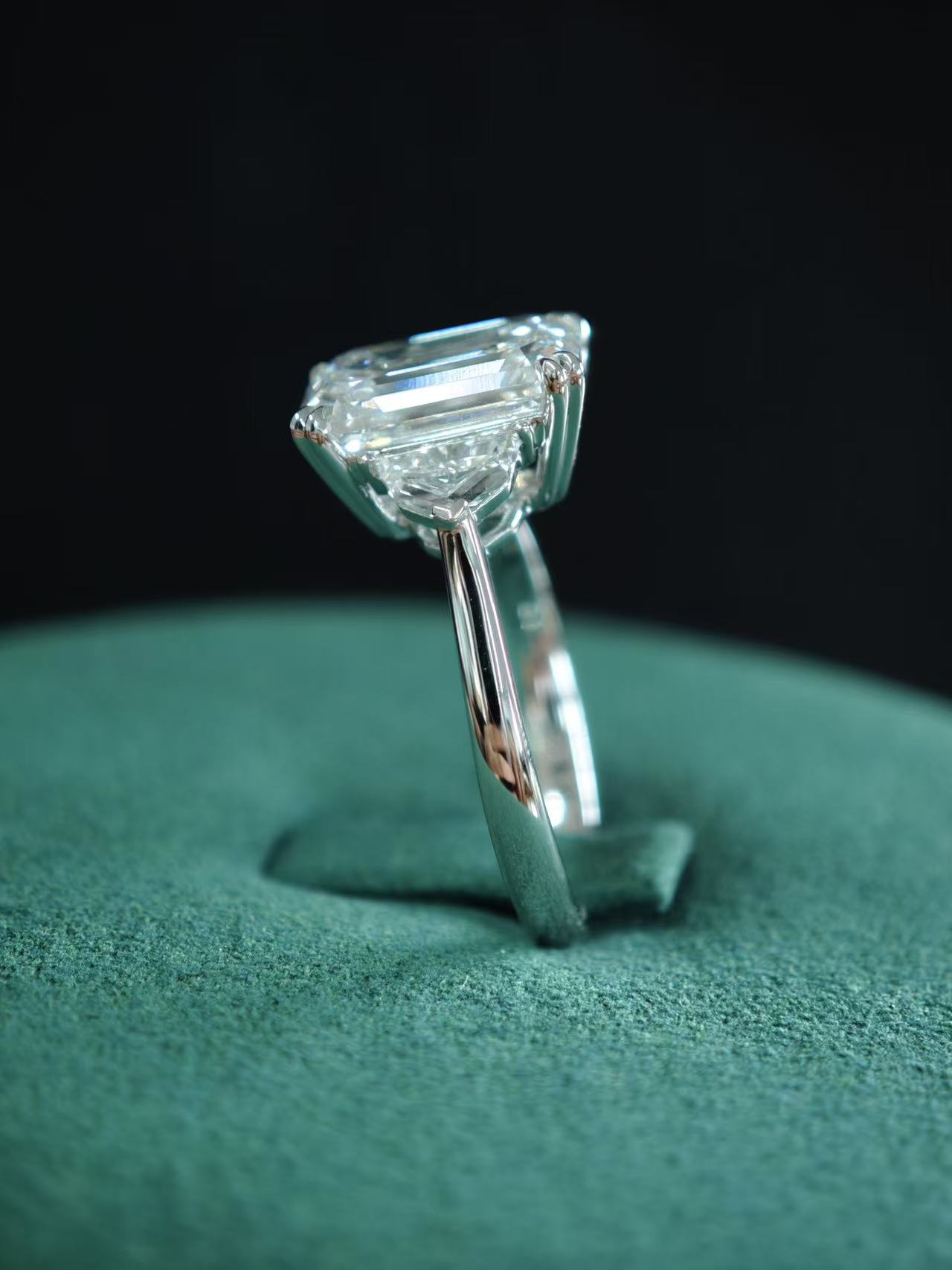 14K 3ct Lab Emerald Cut Diamond Engagement Ring: E VVS2  (EMX5120)