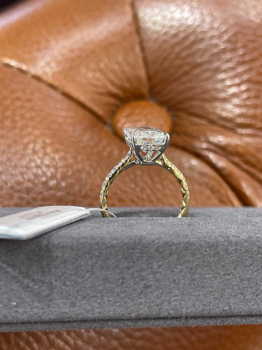 J TIKTOK LIVESTREAM 18k all yellow gold (not 2-tone) 3ct Radiant cut Hidden halo as picture E VS1 Clarity