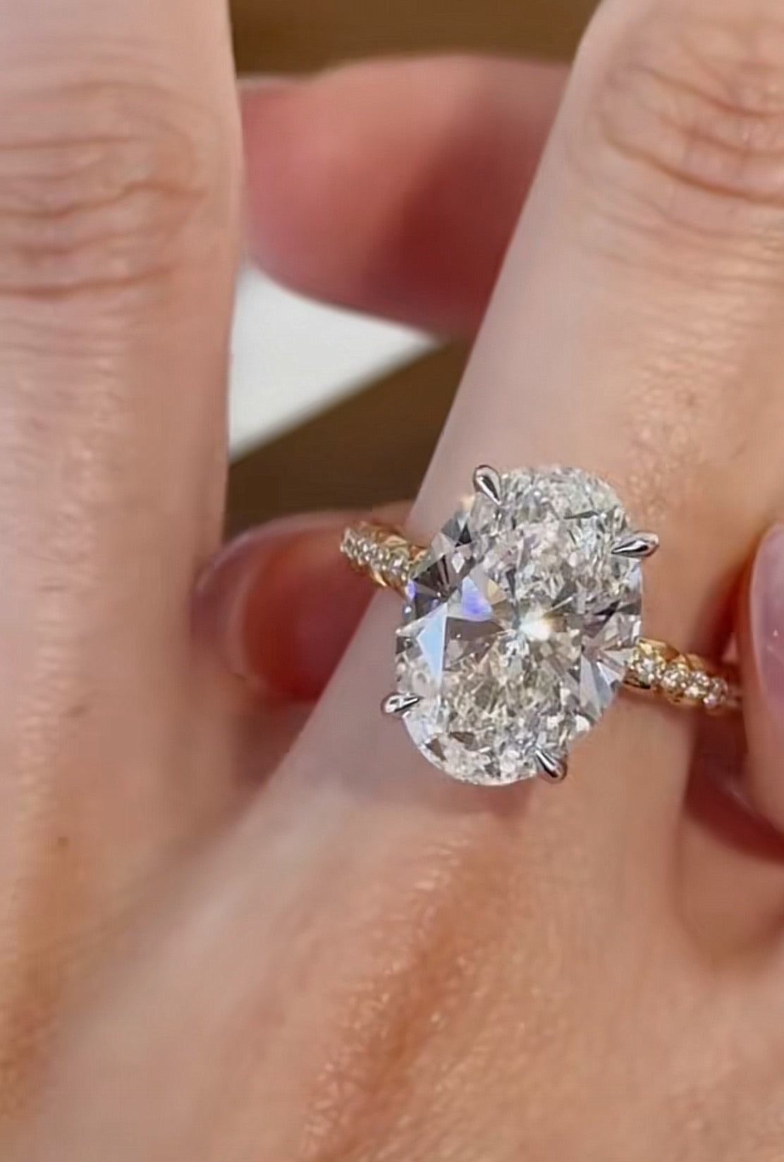 Te TIKTOK LIVESTREAM 18K Gold Lab oval Diamond Ring 3ct 0.386tcw/38pcs E VS IGI certificate