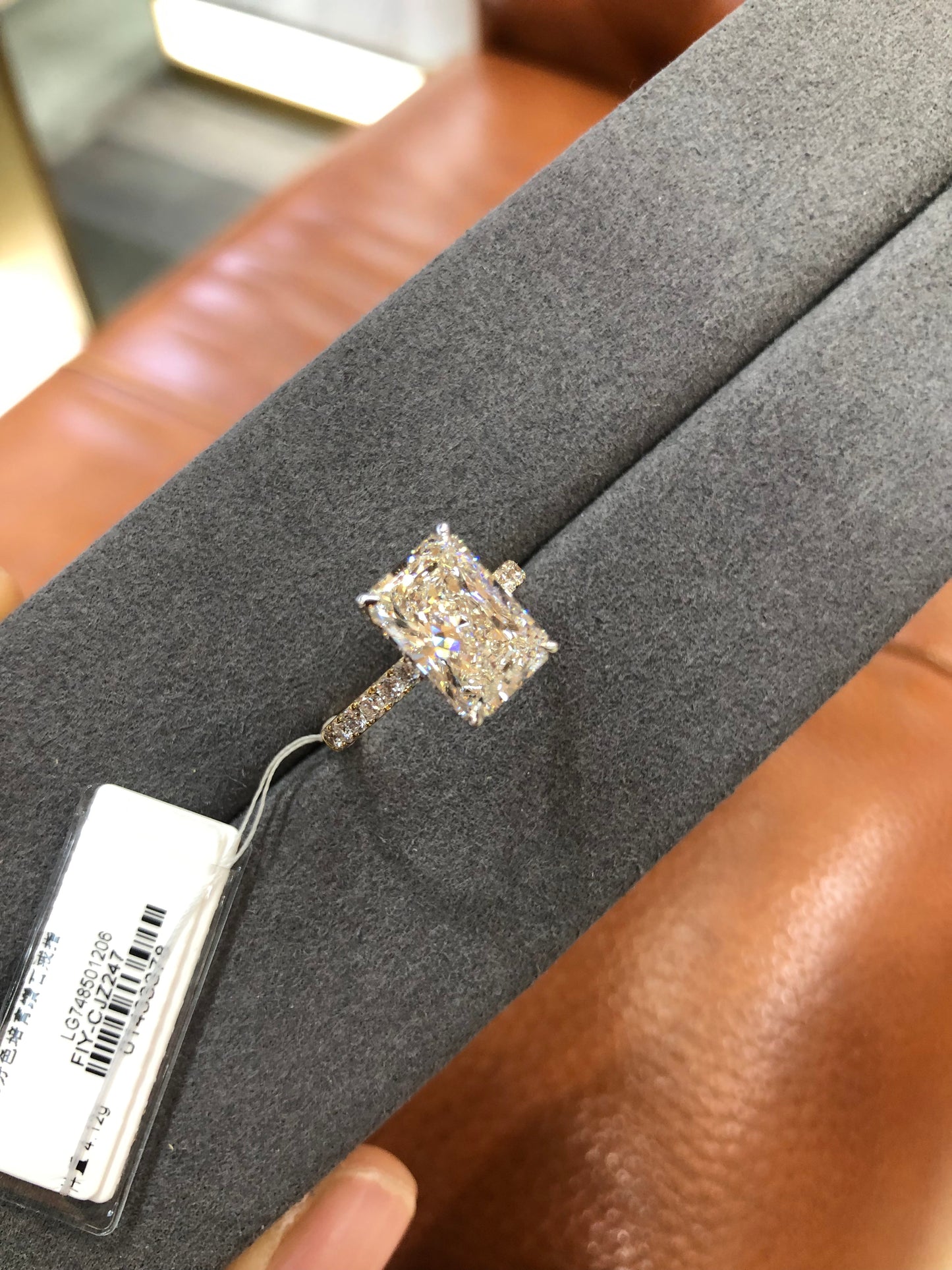 TIKTOK LIVESTREAM 18K all white gold (not 2-tone) 4CT radiant F VS1 Lab Diamond Ring engraved band as picture inside and outside with paved half way band hidden halo