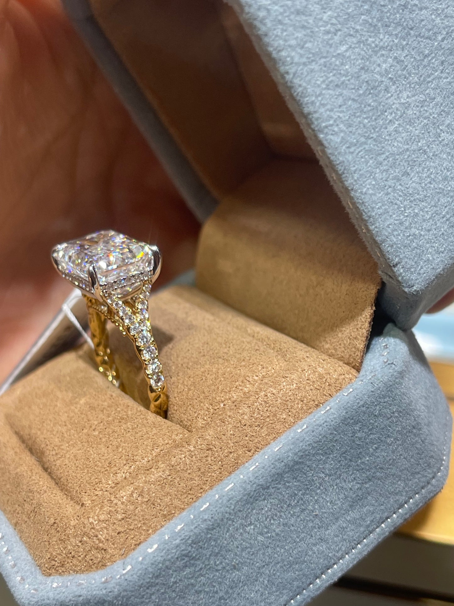 TIKTOK LIVESTREAM 18K 14K 6ct emerald cut east west paved band 2-tone halo arround stone but no diamonds and diamonds on band
