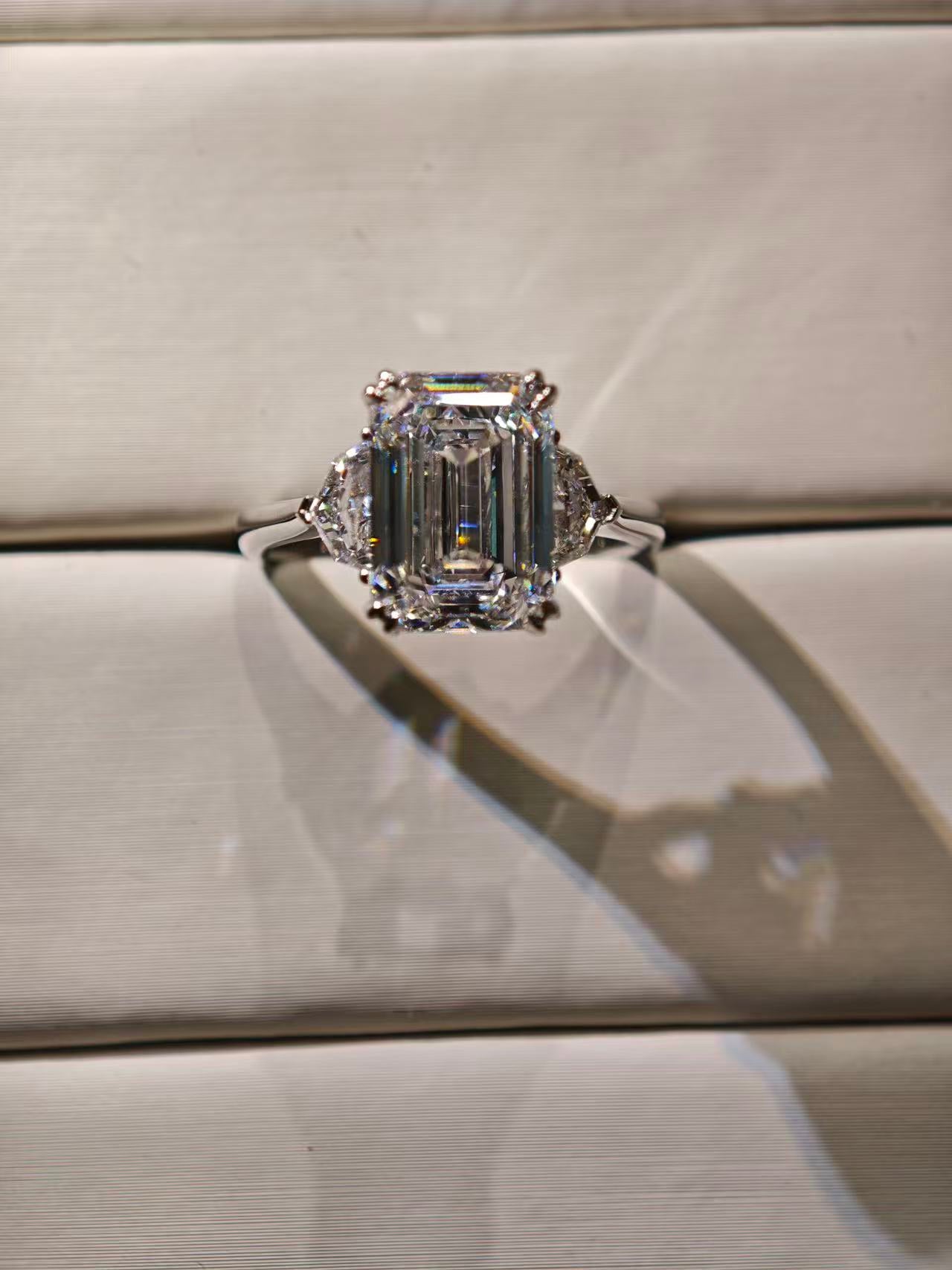 14K 3ct Lab Emerald Cut Diamond Engagement Ring: E VVS2  (EMX5120)