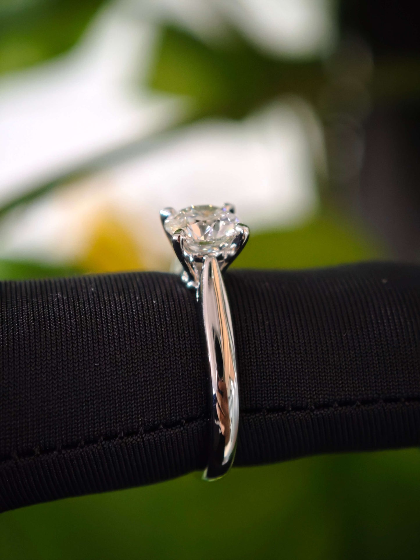 Classic 1ct Lab Diamond Solitaire Engagement Ring in 14K White Gold  ( RO 839 )