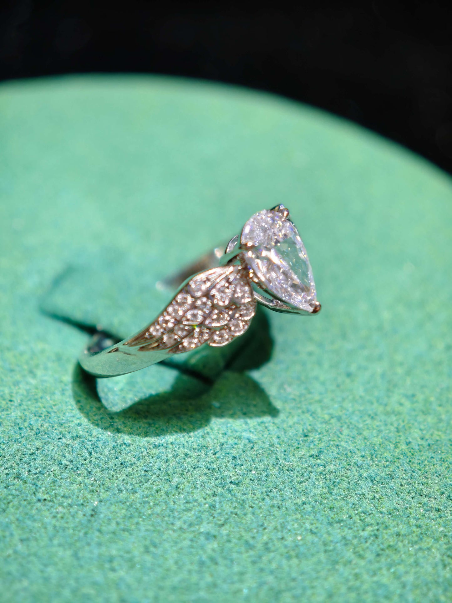 0.84CT Pear-Shaped Water Drop shape Diamond Wing Shank Engagement Ring in 14K Gold with 0.115TCW Side Stones (PEX 008)