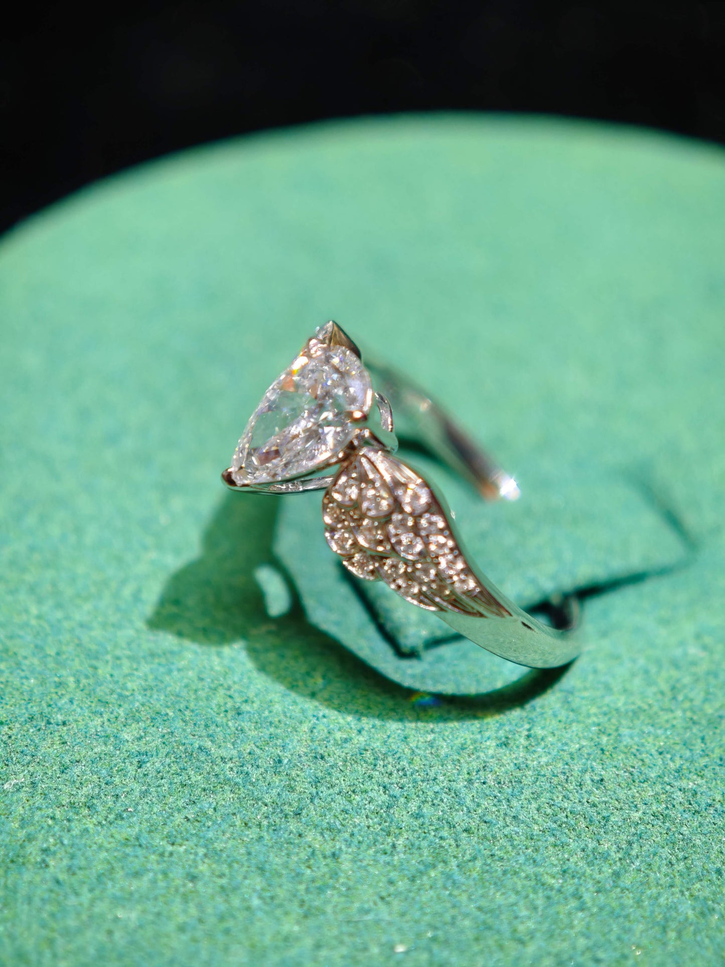 0.84CT Pear-Shaped Water Drop shape Diamond Wing Shank Engagement Ring in 14K Gold with 0.115TCW Side Stones (PEX 008)
