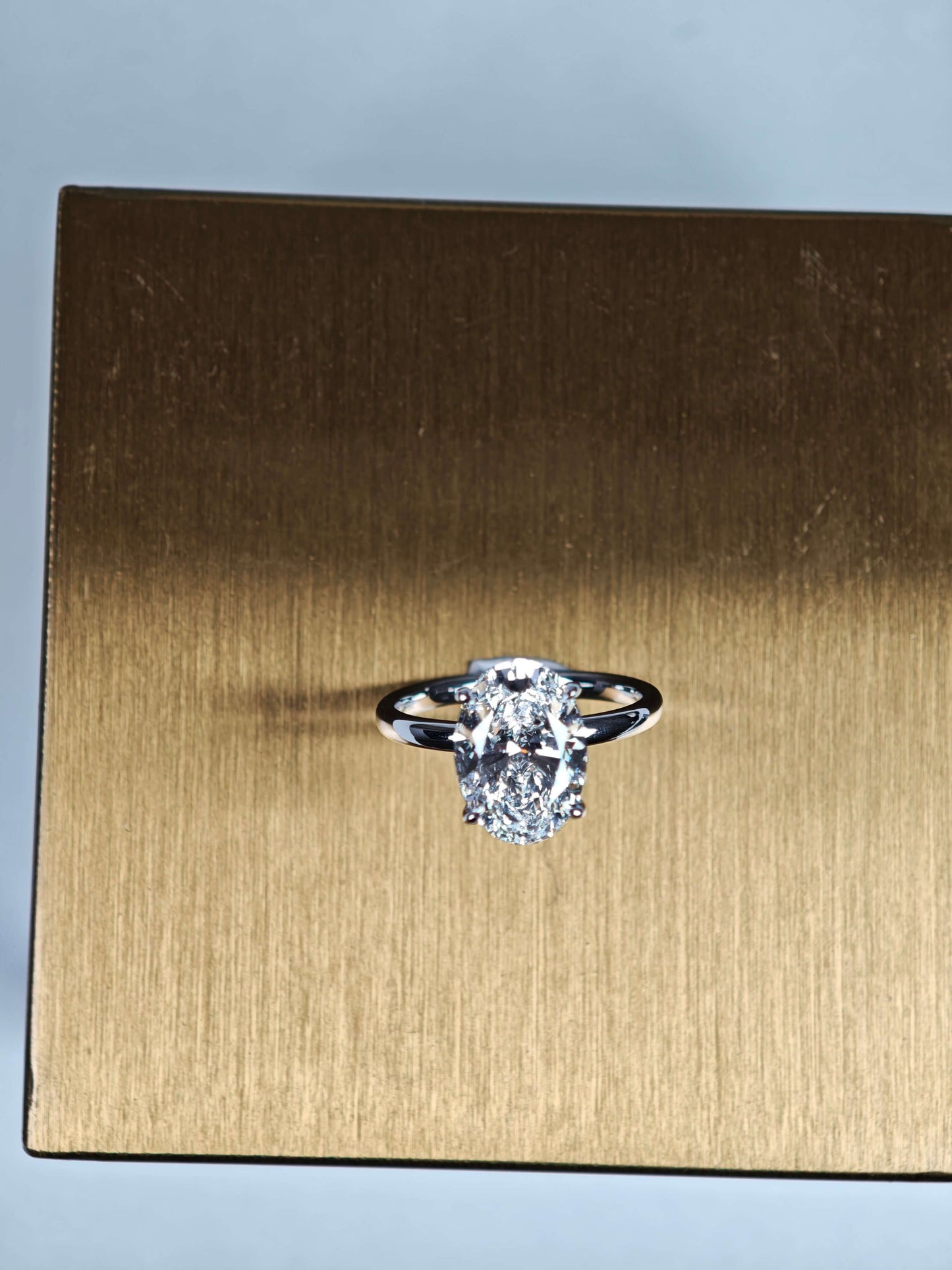 5CT Oval Lab-Grown Diamond Ring with Petal Setting in 18K Gold   (OVX 0011)