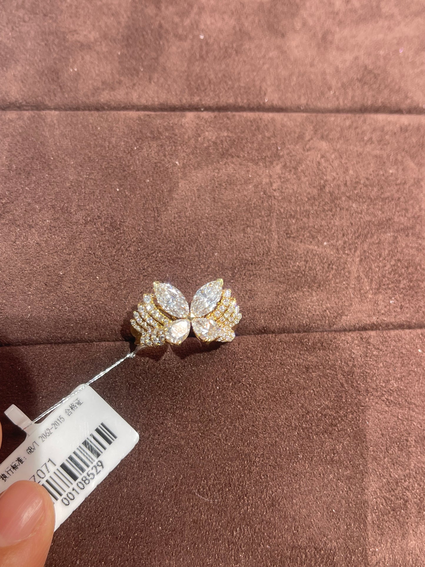 TIKTOK LIVESTREAM butterfly 18K lab diamond ring