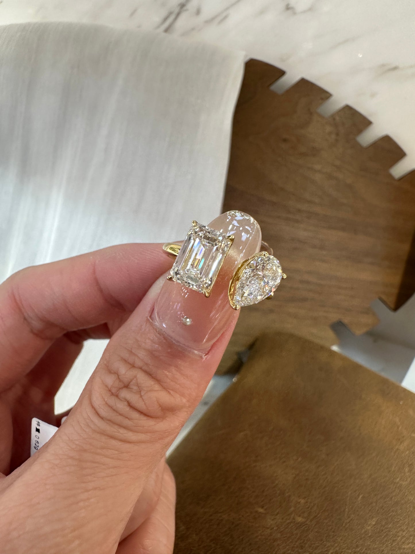 lya TIKTOK LIVESTREAM AUSTRALIA 18K white gold (not yellow) Gold toi et moi 3ct tcw  Lab  EF VS IGI certificate (Australia size J = US size 4.75)