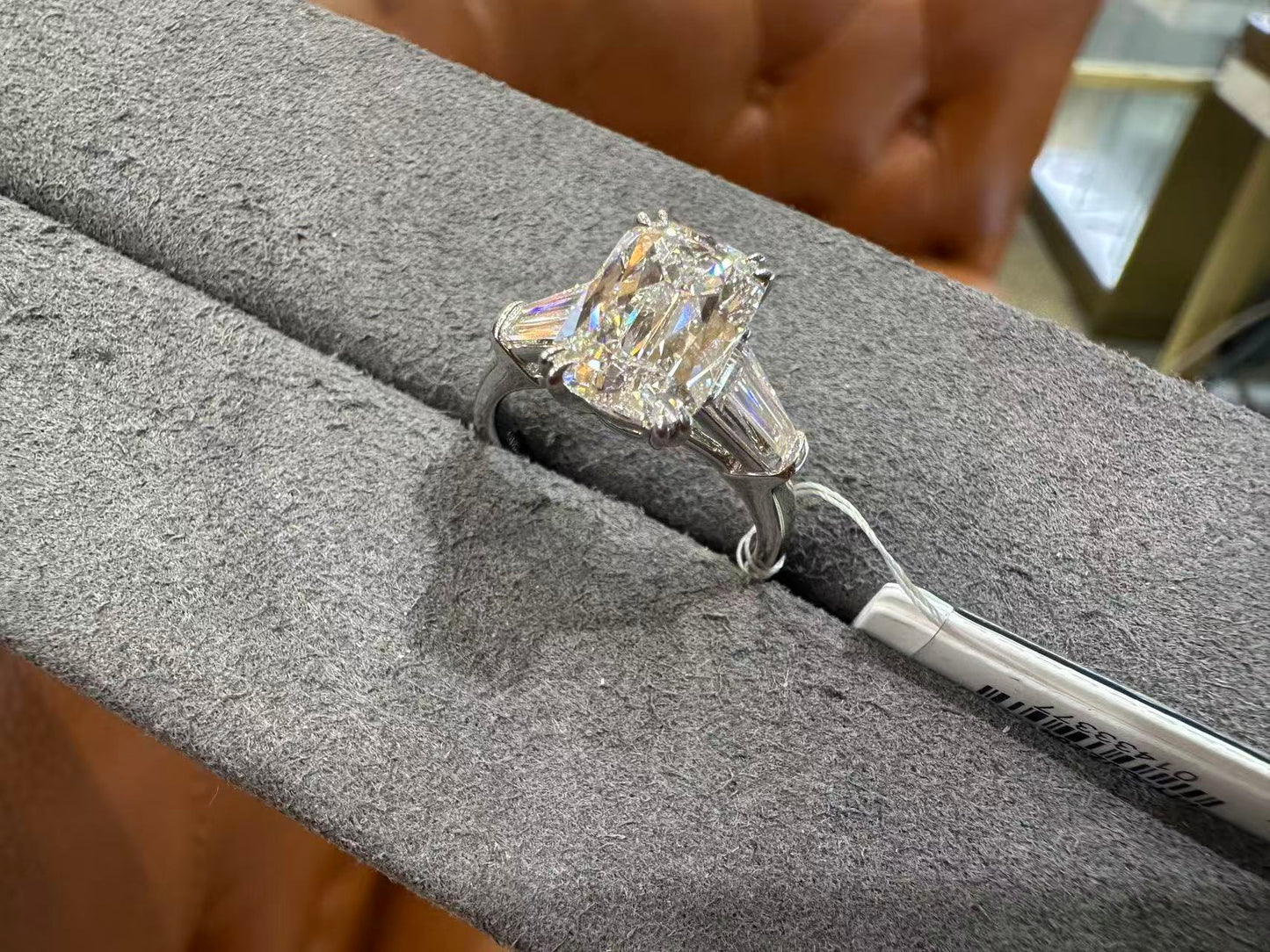50% balance M TIKTOK LIVESTREAM Canada 14k 3ct Ashoka  F VS1 side baguettes 0.76tcw double prongs ring size 7.5 band width :2.0mm (Copy)