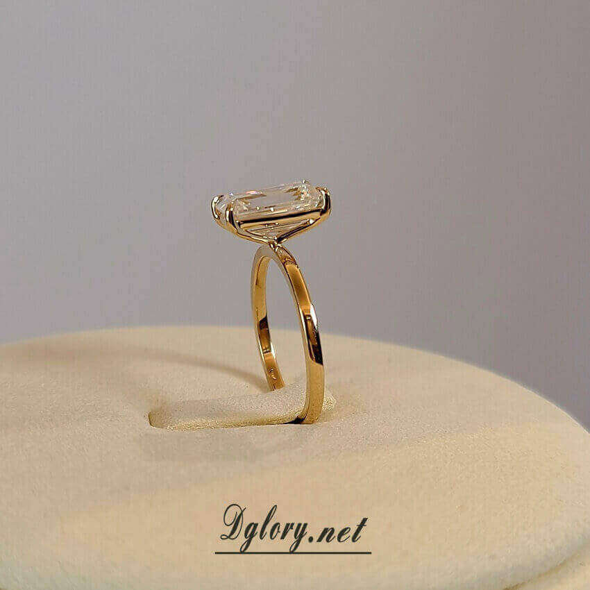 14K Yellow Gold Moissanite 6x10mm Emerald Cut Moissanite Plain Setting,Moissanite Engagement Ring, GRA Certified, Plain Band, Gift for Her