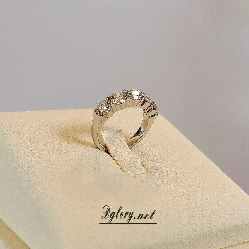 14K 2TCW 4.6mm lab round diamond  5 pieces  Lab Round Diamond Wedding Band  EF VS Lab Grown Created Diamond, Band For Her Wedding, Ring Band