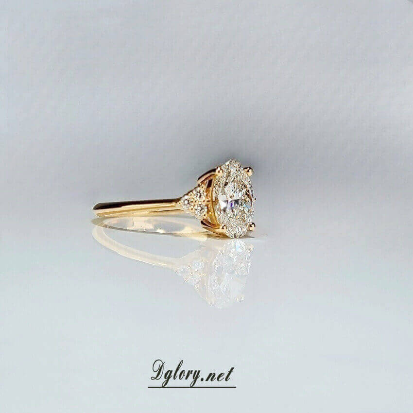 Lab Diamond Engagement Ring, 14K , 1.5CT, E VS1, Lab Oval Cut, IGI Certified,Lab Created Engagement Ring, 3 Lab Cluster Either Side Round   (ST 0012)
