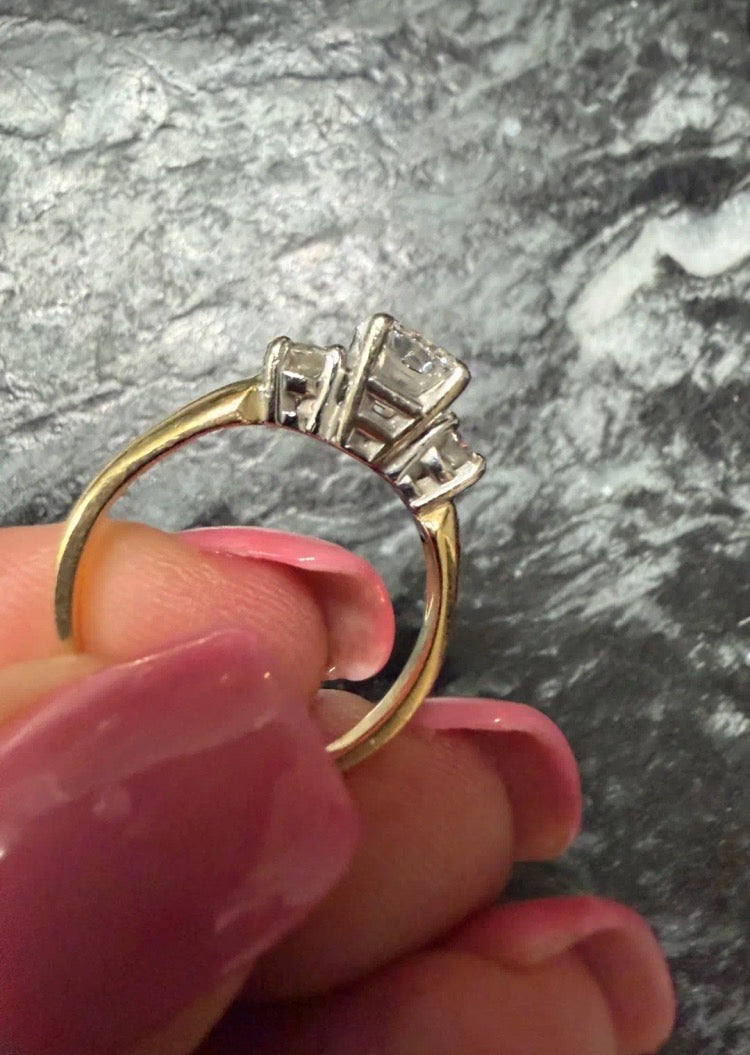 Chi 50% DEPOSIT LINK TIKTOK LIVESTREAM 18k 2-tone White top and yellow bottom 4ct Radiant cut D VS1 IGI certificate with side round each side as picture size us9