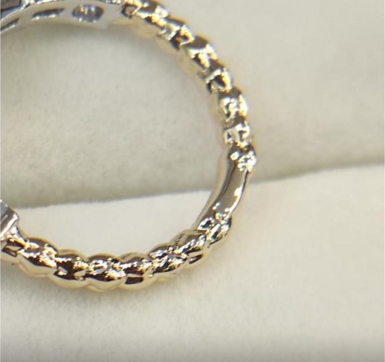 User 58 balance for matching band 3mm band width curved band 10K yellow gold band size 6.5 as picture (Copy)