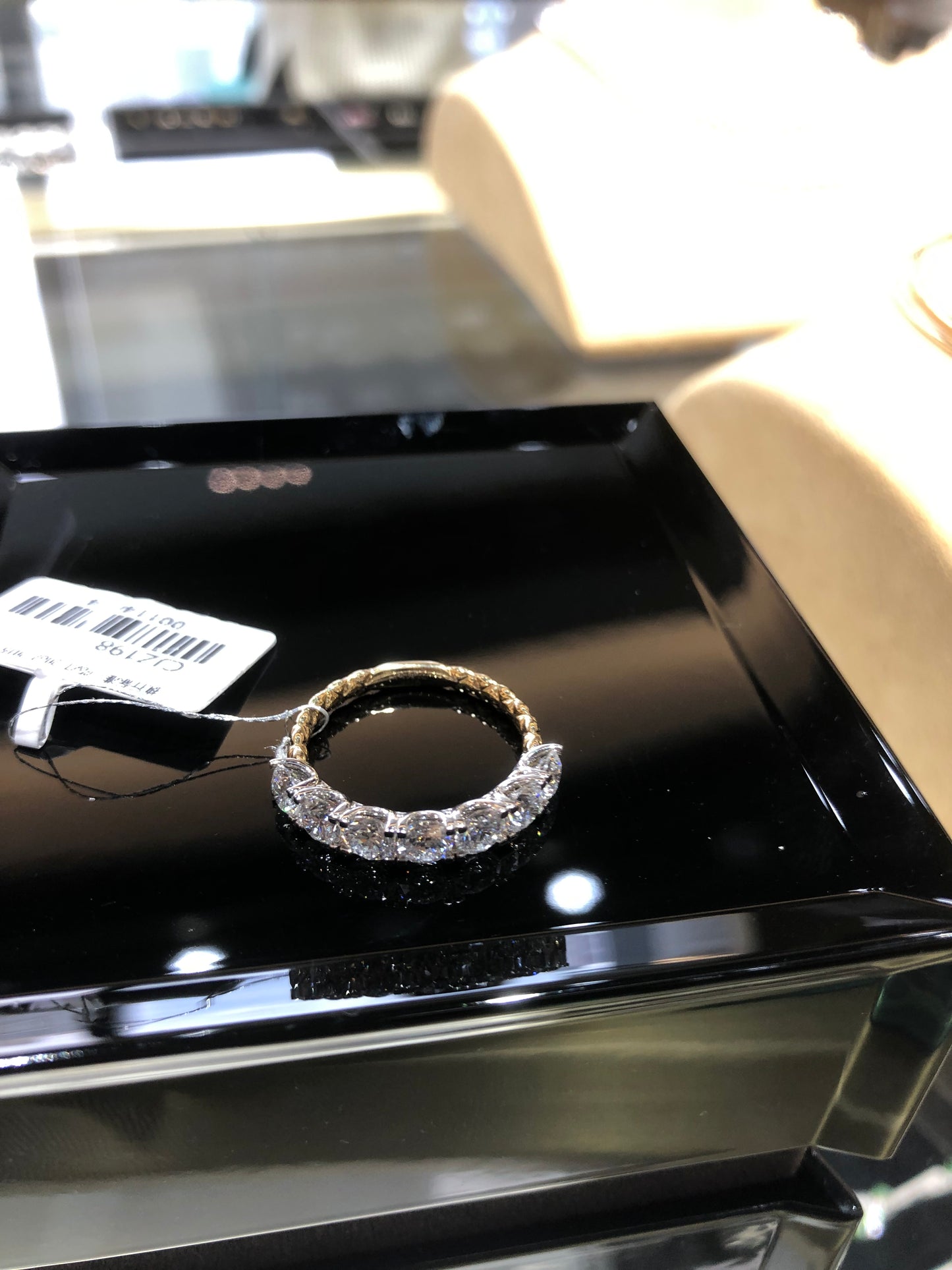LUV 3-1 link TIKTOK LIVESTREAM 14k yellwo gold ring 8ct oval cut 6 prongs with a matching band 14K all  yellow gold plain band size 7