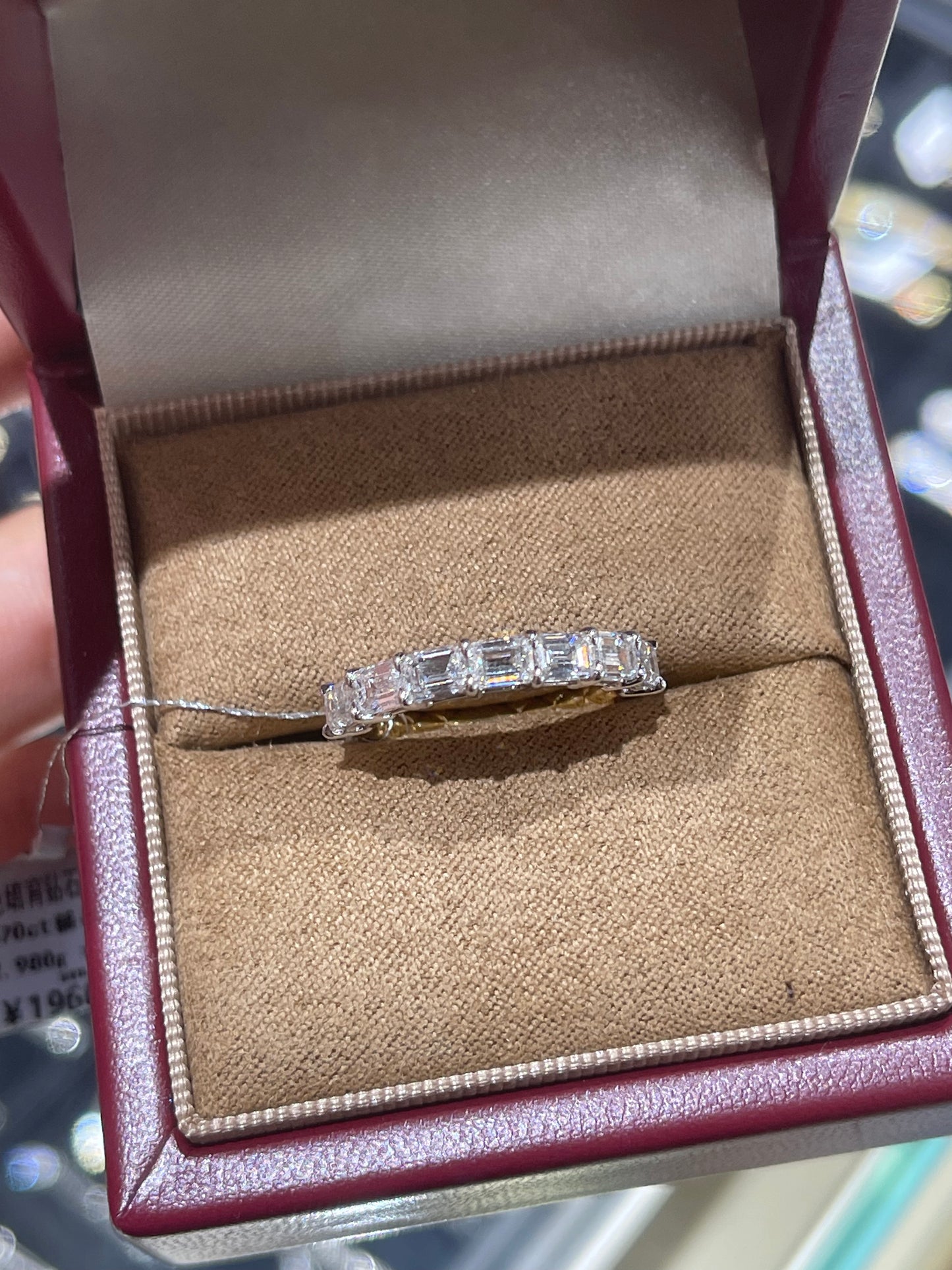 Bri TIKTOK LIVESTREAM Rosie 18K gold plain band not rope band east west baguette band lab diamond size 6.5