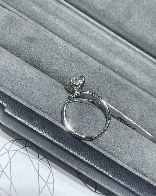 Mia TIKTOK LIVESTREAM 2 CARATS Oval E color VS1 Petal tulip setting Lab Grown Diamond platinum size7