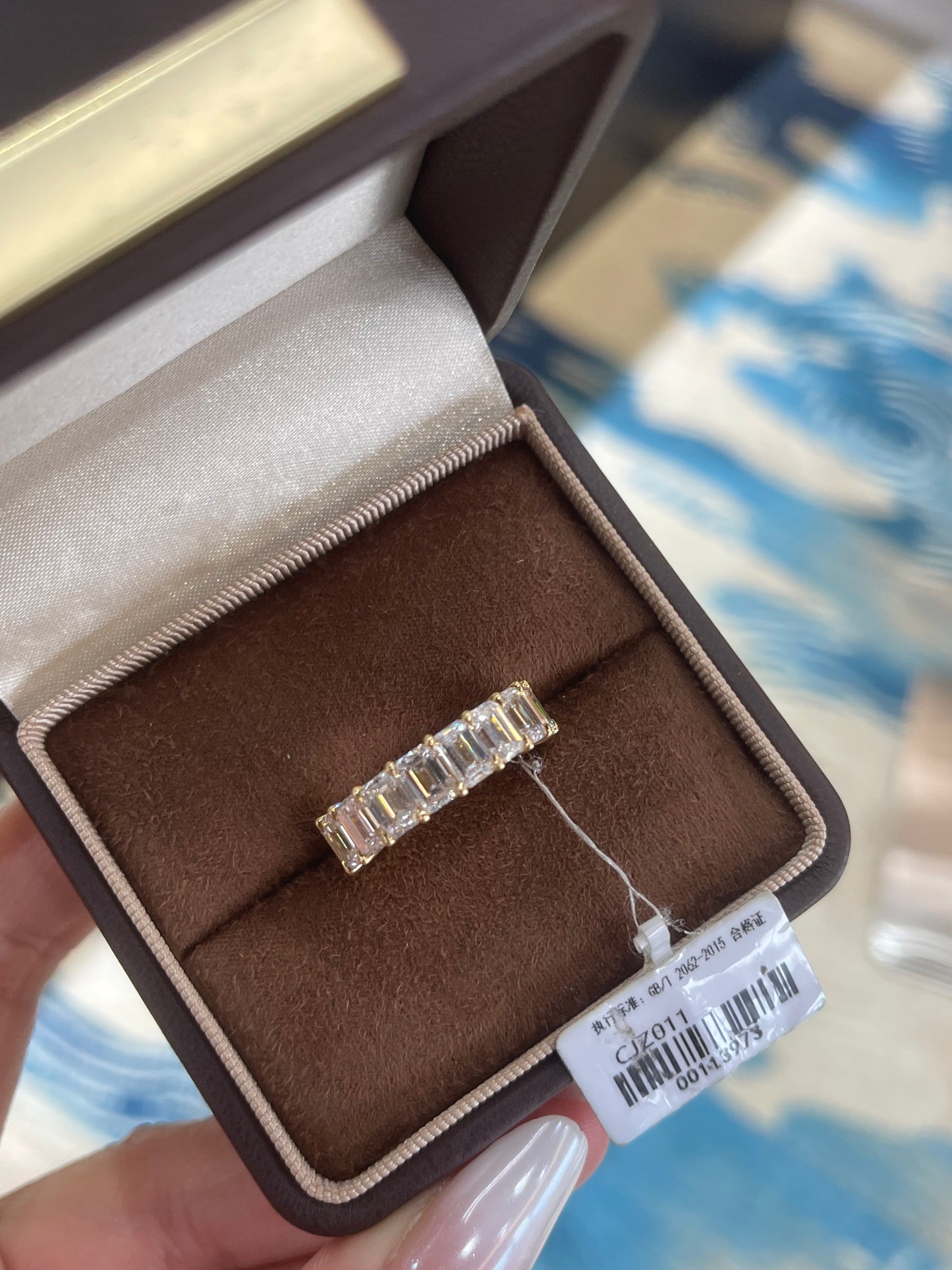 BAB 2-2 link TIKTIOK LIVESTREAM 18K yellow gold  eternity band emerald cut size 6 as picture (Copy)