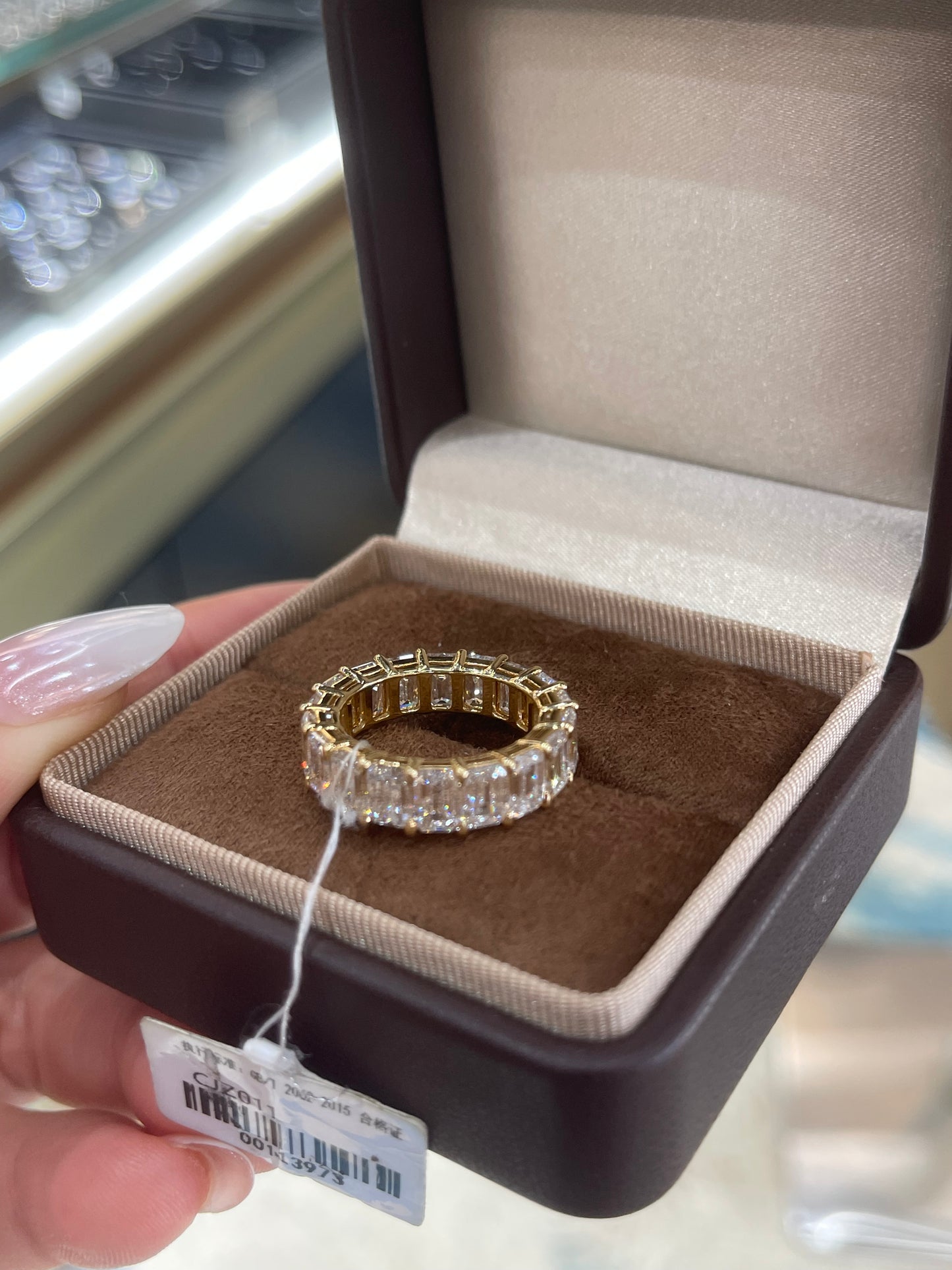 BAB 2-2 link TIKTIOK LIVESTREAM 18K yellow gold  eternity band emerald cut size 6 as picture (Copy)