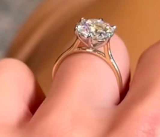 Cla TIKTOK LIVESTREAM 2-2 link solid 14K solitaire 2-tone petal setting 3ct Oval  cut E VS1 with IGI certificate (Copy)