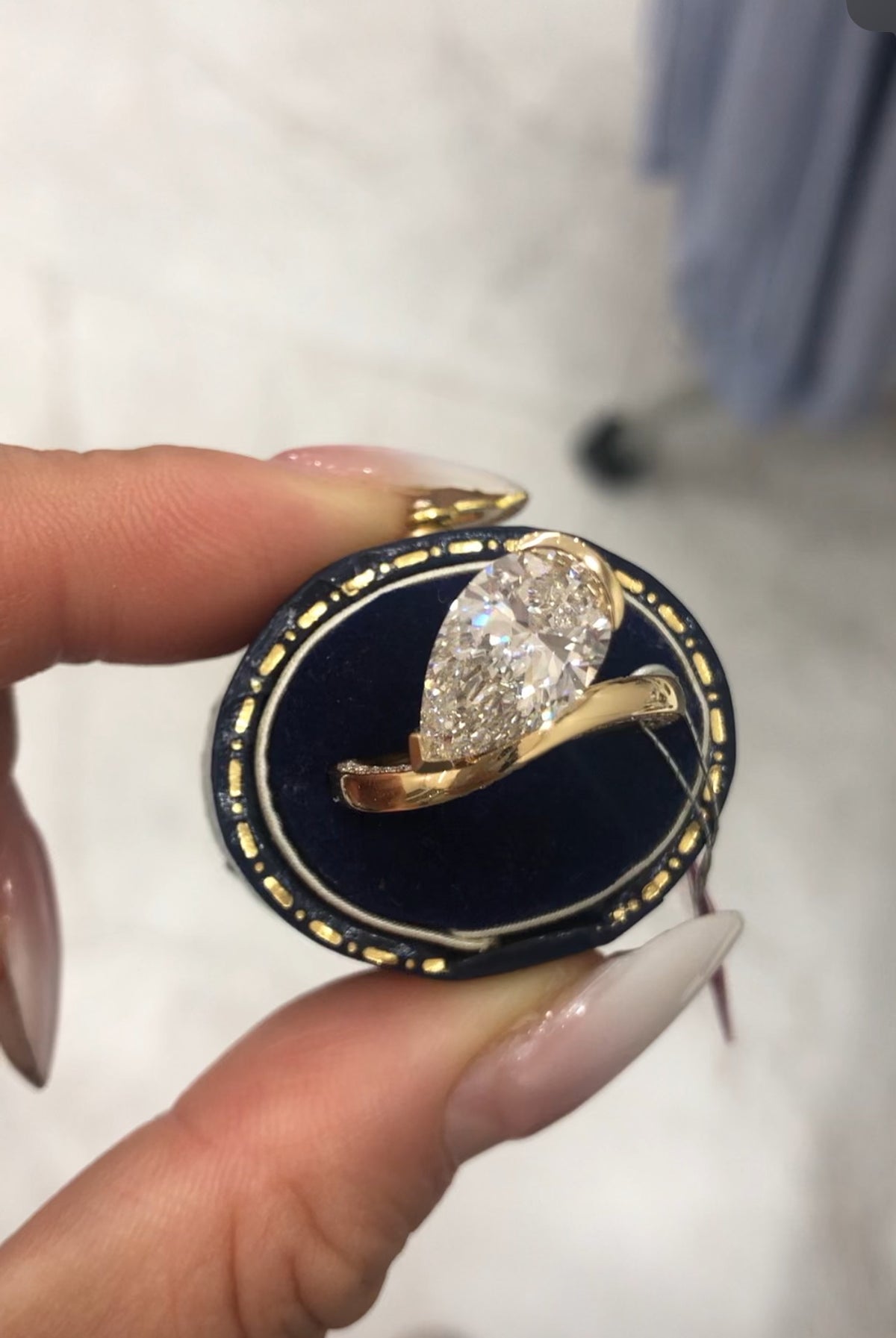 APR TIKTOK LIVESTREAM 2-1 LINK , solid 14K yellow Gold 3ct center pear cut E VS1, 2-row paved band 3.4ctw, with a matching band  two-ring set Lab Diamond  IGI Certified,  size 7