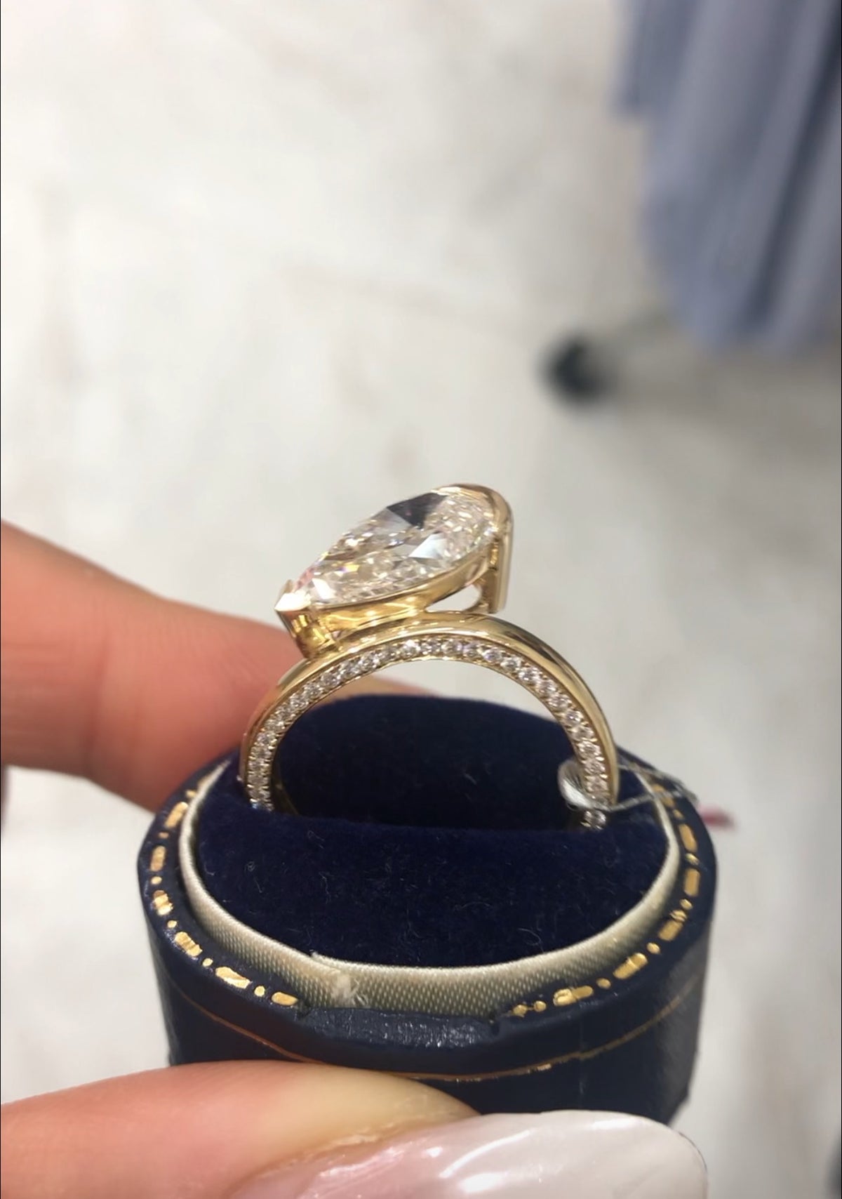 APR TIKTOK LIVESTREAM 2-1 LINK , solid 14K yellow Gold 3ct center pear cut E VS1, 2-row paved band 3.4ctw, with a matching band  two-ring set Lab Diamond  IGI Certified,  size 7