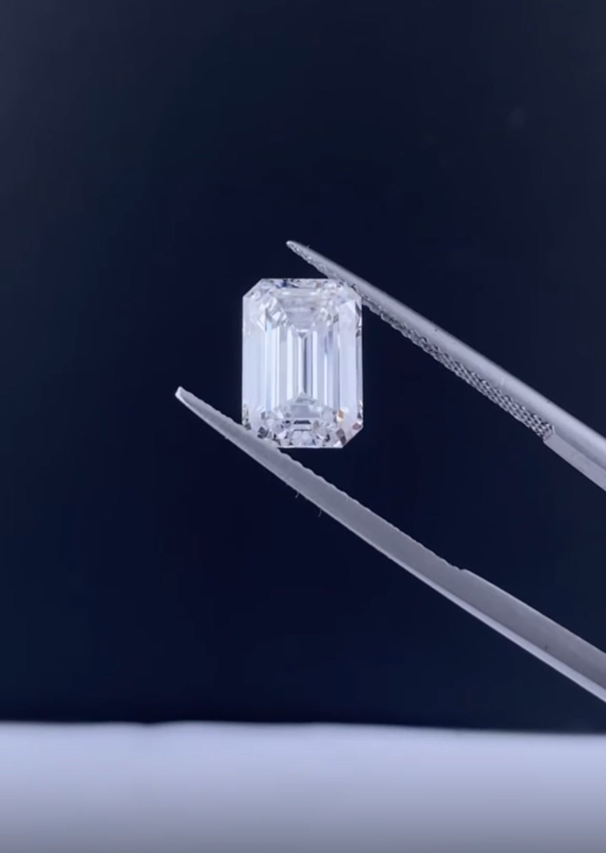 KEY 2-1 link 14K white gold 7ct Emerald cut E VS1 lab diamond with IGI Certificate thicken the bubble band ring size 7