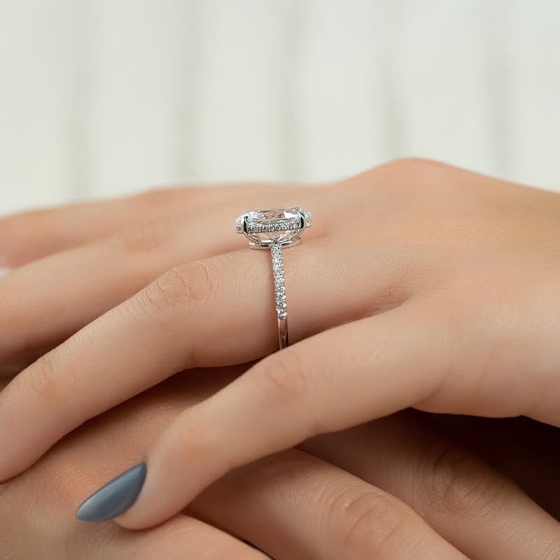 SUM TIKTOK LIVESTREAM 2-1 DEPOSIT link 14K yellow gold 6CARATS Moval E color VS1 with IGI certificate size 5.5