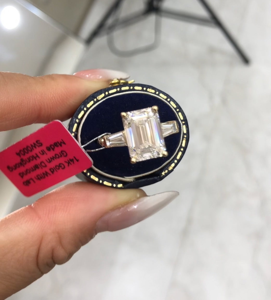 AUD TIKTOK LIVESTREAli  2-1 link 14K white gold 5ct Emerald cut E VS With IGI certificate with a matching baguettes band  size 8