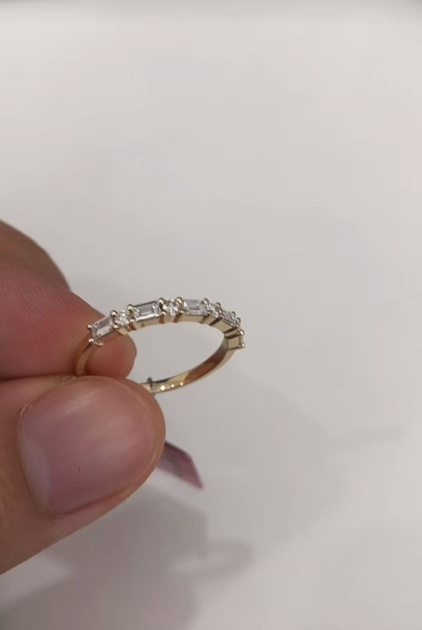 AUD TIKTOK LIVESTREAli  2-1 link 14K white gold 5ct Emerald cut E VS With IGI certificate with a matching baguettes band  size 8