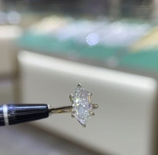 ST 2-1  link 14K yellow gold 3.5ct dutch marquise cut E VS1 lab diamond with IGI Certificate band witdh at least 2mm ring size 7.5