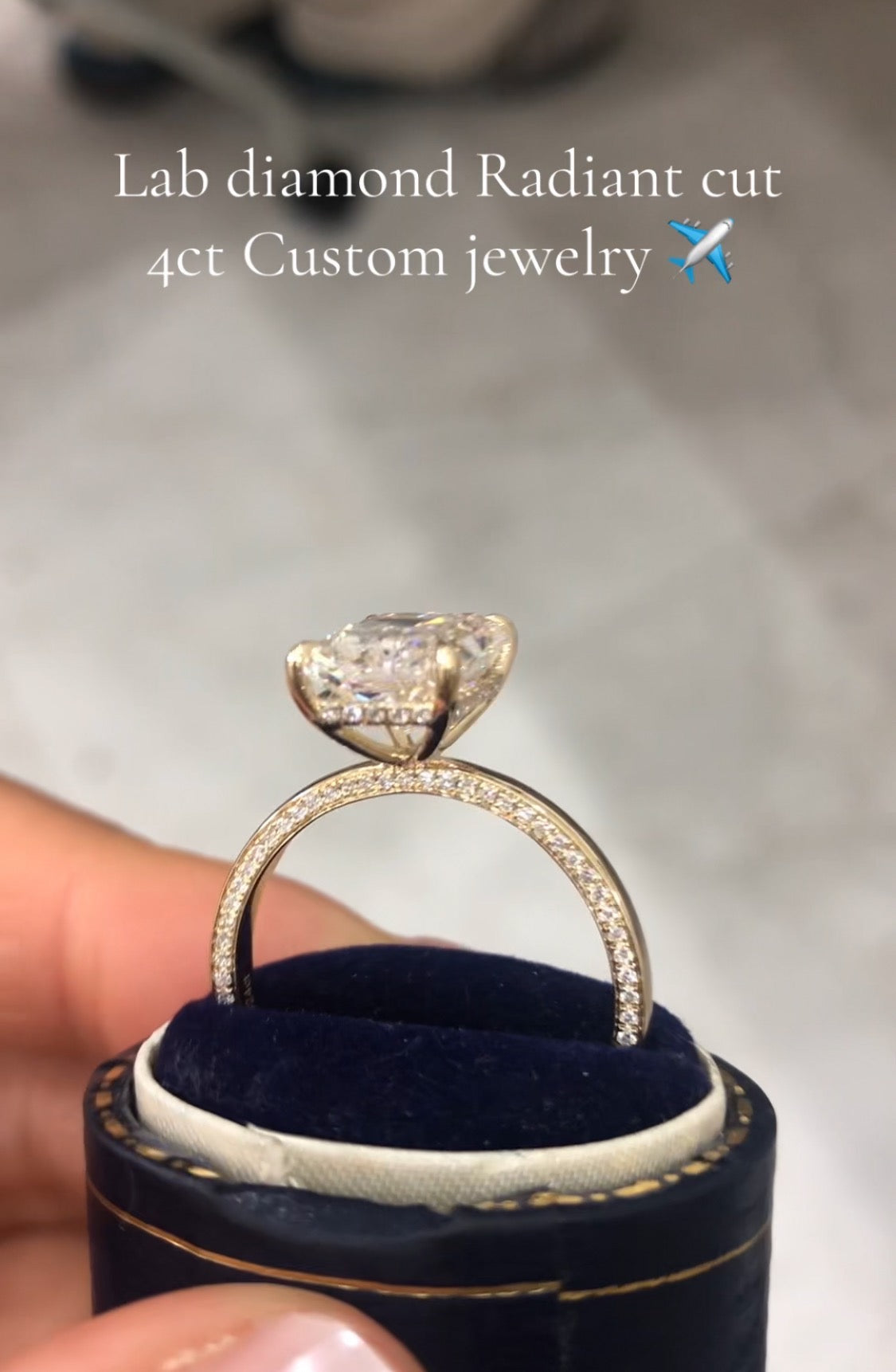 BRE TIKTIOK LIVESTREAM solid 14k yellow gold 5ct enlongated cushion cut ,E color VVS2 Clarity with IGI certificate, bubble band total 5.7ctw, size 7