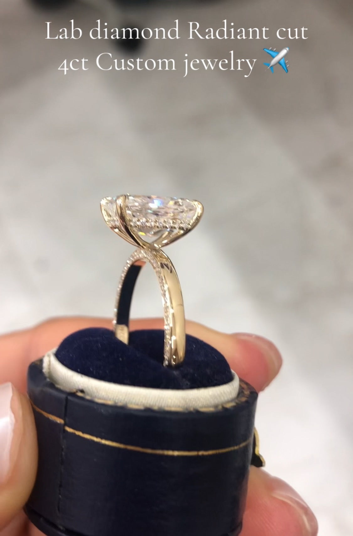 BRE TIKTIOK LIVESTREAM solid 14k yellow gold 5ct enlongated cushion cut ,E color VVS2 Clarity with IGI certificate, bubble band total 5.7ctw, size 7