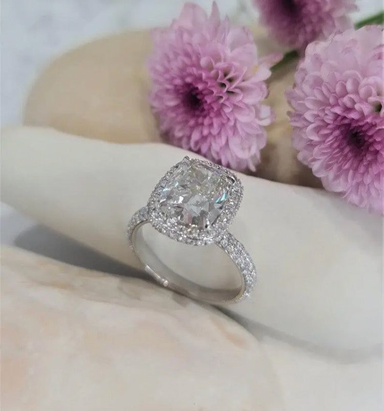Ly TIKTOK LIVESTREAM Cushion cut 14k white gold 2ct lab cushion dimaond halo ring with IGI certificate size 6.5 E VS