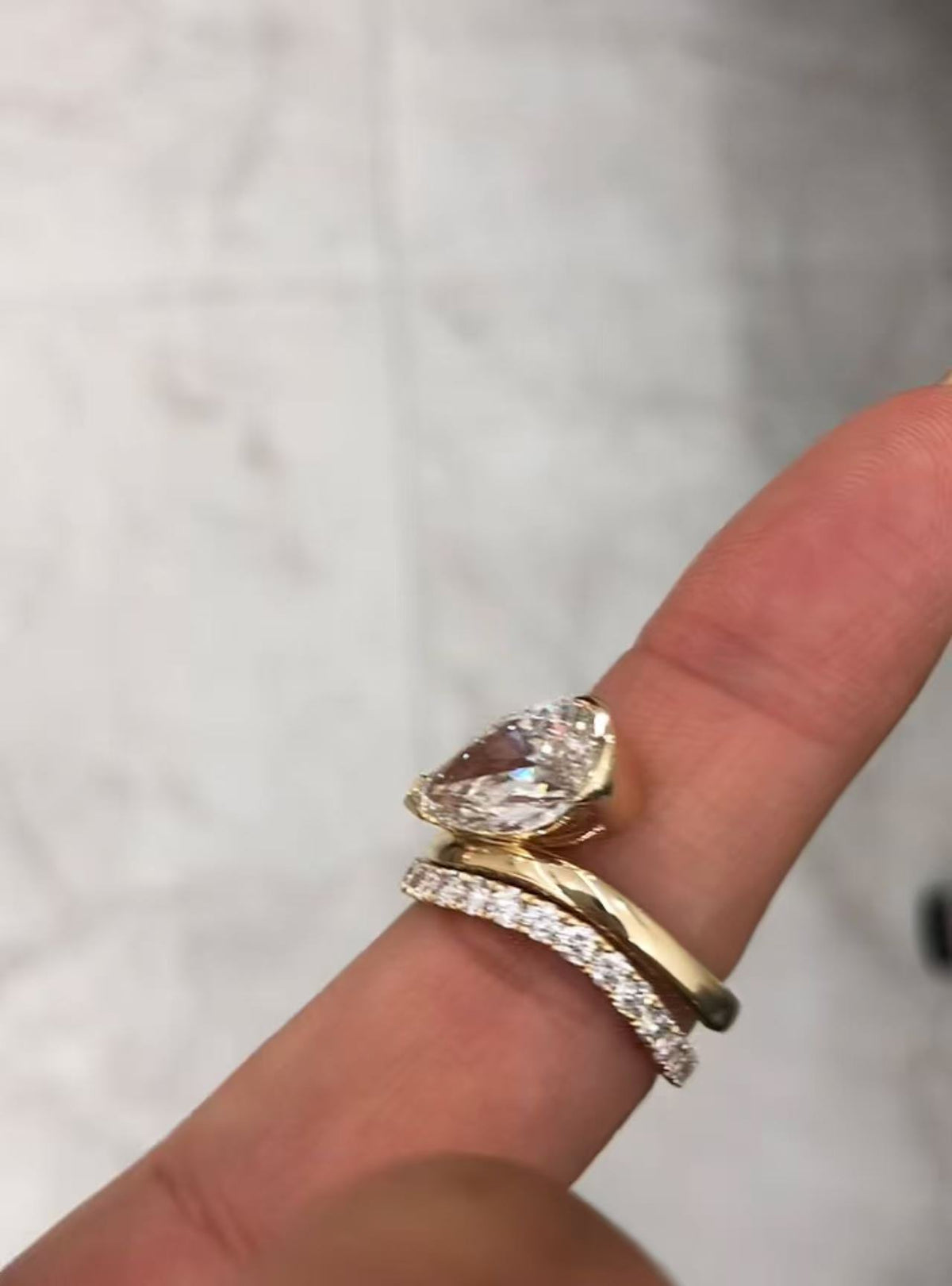 APR TIKTOK LIVESTREAM 2-1 LINK , solid 14K yellow Gold 3ct center pear cut E VS1, 2-row paved band 3.4ctw, with a matching band  two-ring set Lab Diamond  IGI Certified,  size 7