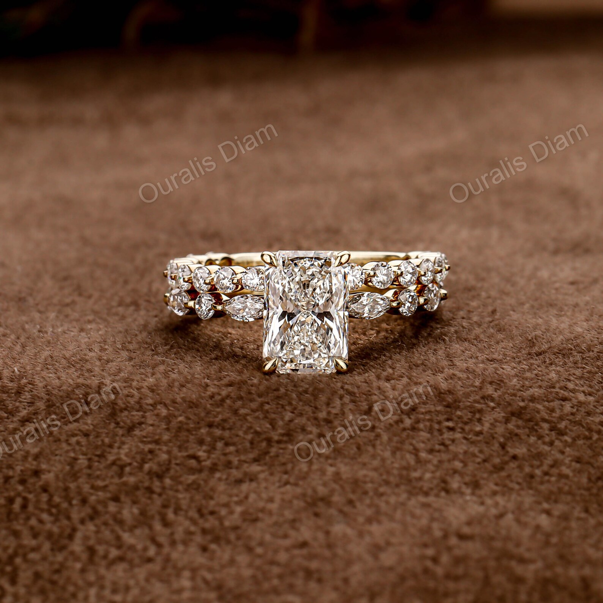 JU tiktok livestream 2-1 deposit link 14K Yellow gold  3ct radiant cut E VS1 lab diamond with IGI Certificate bubble band ring size 9 with a matching half eternity bubble band
