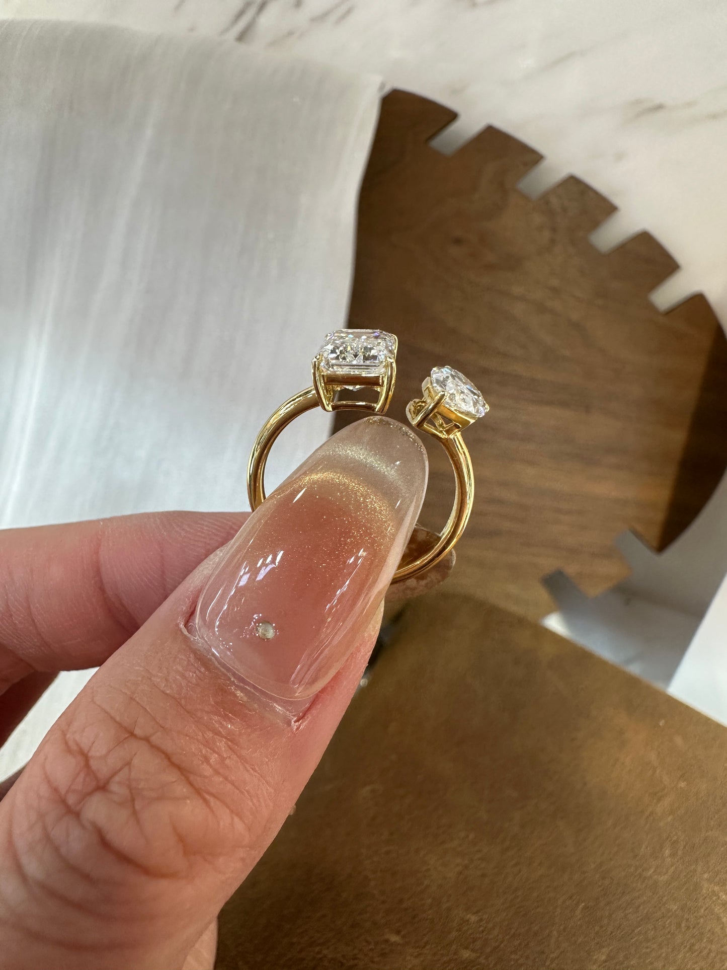 lya TIKTOK LIVESTREAM AUSTRALIA 18K white gold (not yellow) Gold toi et moi 3ct tcw  Lab  EF VS IGI certificate (Australia size J = US size 4.75)