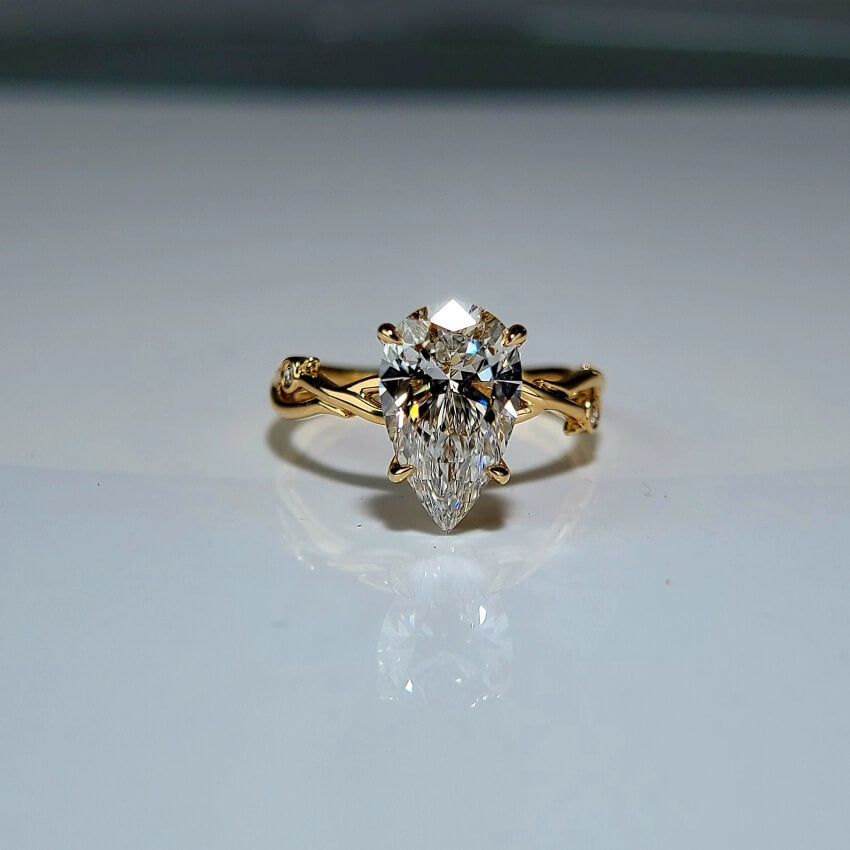 2.5CT, F VS1, Lab Pear Cut, 14K, Lab Grown Created Diamond Engagement Ring, Water Drop Shape, IGI Certified, Twisted Band 1 Lab Either Side（ST 0022）