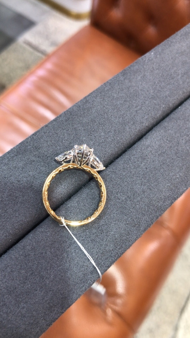 TIKTOK LIVESTREAM solid 18K yellow gold 2ct 3-stone pear ring side pears 0.7tcw cut size 6
