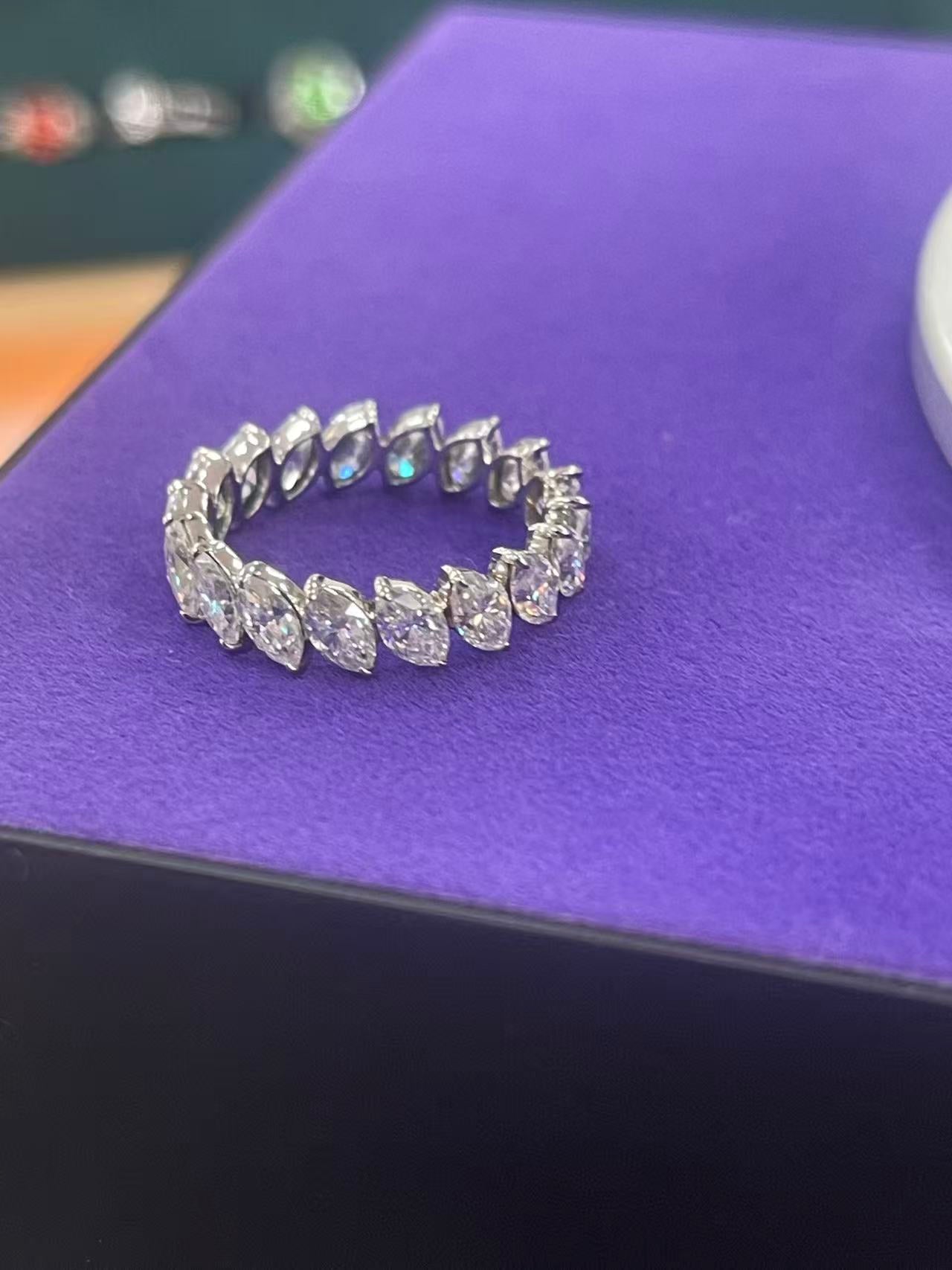 70% DB sou TIKTOK LIVESTREAM matching band matching band 6pcs marquise half eternity band  size 5 (Copy)